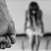 Com medo de traficante, mãe aceita estupro da filha de 12 anos