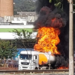 Carreta com 25 mil litros de combustível explode perto de shopping
