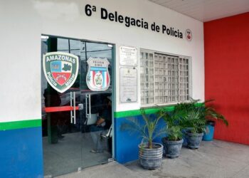 Em Manaus, homem é esfaqueado em Manaus pela própria esposa