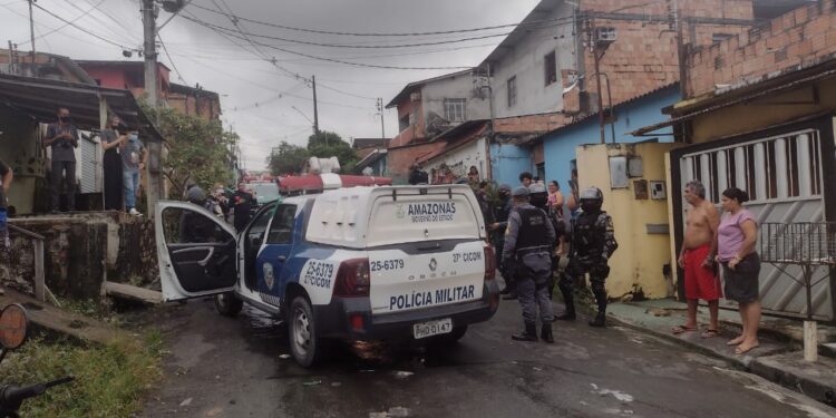 PM é baleado durante perseguição e troca de tiros em Manaus
