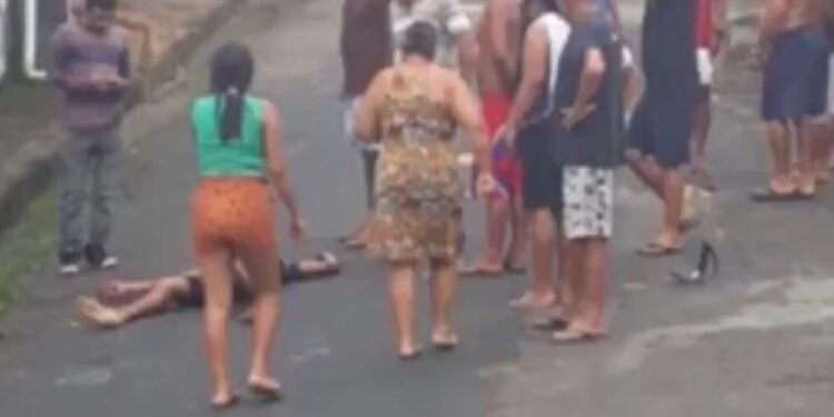 Jovem é executado por assaltantes ao adentrar área vermelha na zona Norte de Manaus