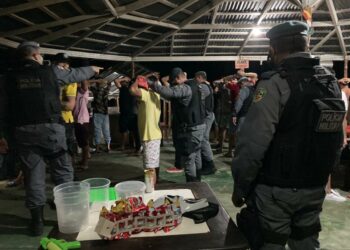 Covid: 54 estabelecimentos comerciais são fiscalizados no fim de semana