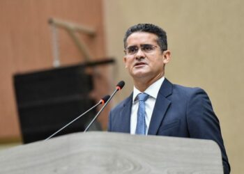 David Almeida e Roberto Cidade discutem projeto que permite armar guarda municipal