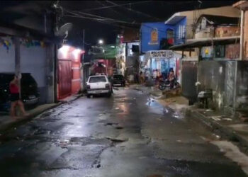 Um homem morre e outro é fica ferido ao serem baleados na Compensa