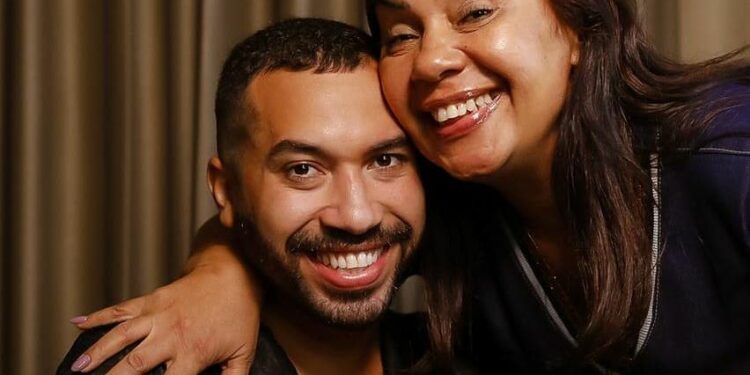 Mãe de Gil do Vigor afirma que se prostituiu para sobreviver