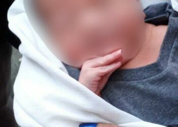 Nasceu de novo! Recém-nascido jogado no lixo pela mãe é resgatado pouco antes de ser triturado