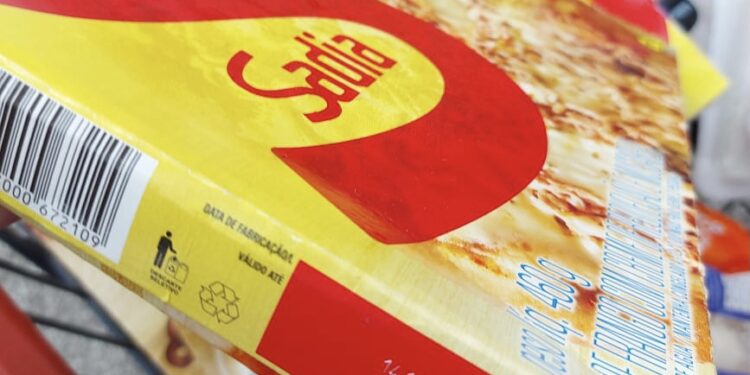 Falta de respeito: Mais de 110 Kg de produtos vencidos são apreendidos em comércio na zona leste