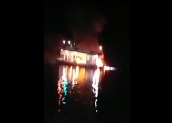 Posto de combustível pega fogo em Nhamundá; população desespera