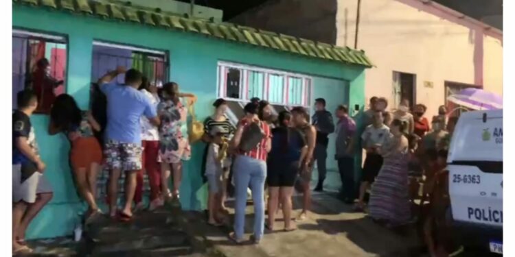 Mulher de 58 anos morre esfaqueada dentro da própria casa no Zumbi