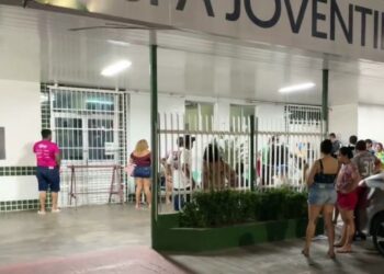 Primos são baleados durante o jantar no bairro Compensa; um morreu e o outro ficou ferido