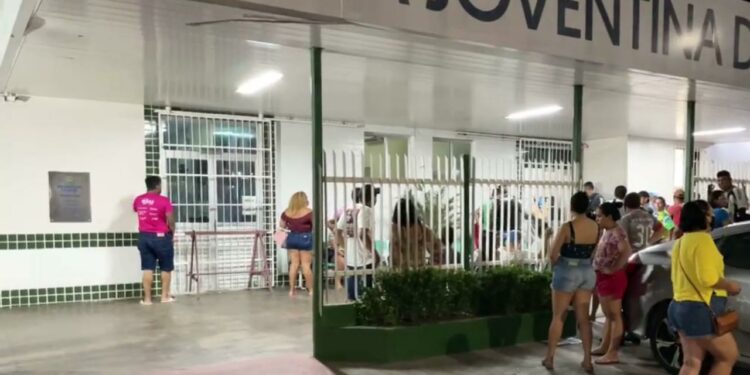 Primos são baleados durante o jantar no bairro Compensa; um morreu e o outro ficou ferido