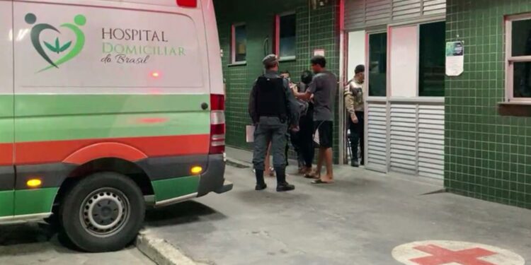 Quatro pessoas são baleadas no meio da rua na Comunidade Nossa Senhora de Fátima 2
