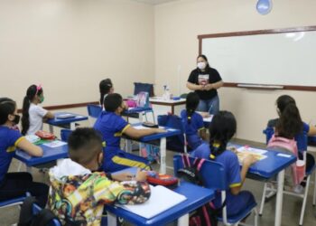 Educação convoca 137 candidatos aprovados no PSS para atuação em Manaus e no interior