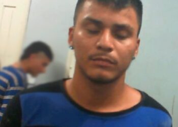 Polícia divulga foto de foragido e pede ajuda para prender ladrão de carro em Manaus