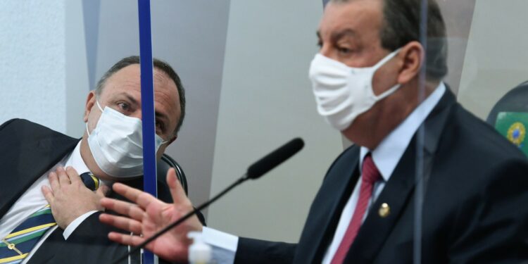 Omar Aziz diz que depoimento de Pazuello foi  mais ‘sonso e dissimulado’ até agora na CPI da Pandemia