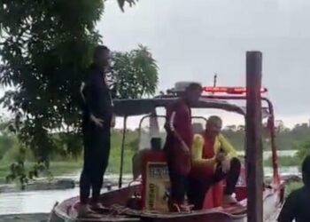 Corpo de mulher que desapareceu em lago do Puraquequara é resgatado