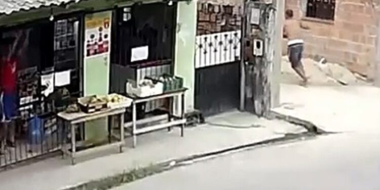 Tiroteio amedronta moradores do Mutirão durante confraternização