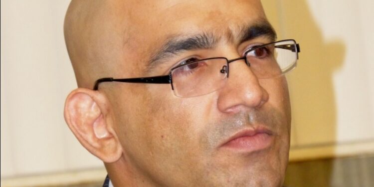 Juiz de Manaus é humilhado na Toyota ao entrar de bermuda na concessionária