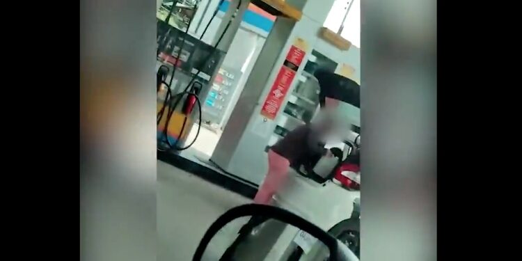 Vídeo de pessoas estocando gasolina gera medo e pânico nas redes sociais dos amazonenses