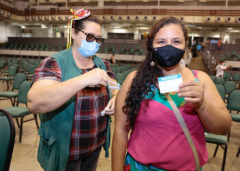 Campanha contra Covid-19 teve mais de 15 mil vacinados neste sábado em Manaus