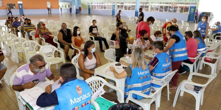 Prefeitura finaliza a entrega do terceiro e quarto lotes do benefício na zona urbana de Manaus