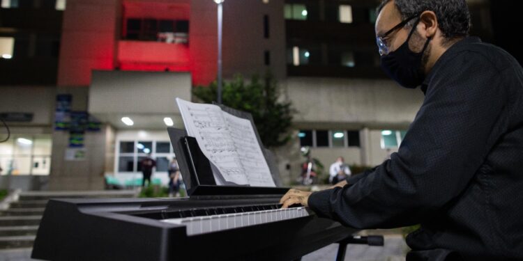 Projeto ‘O Artista Visita’ volta a ser apresentado em hospitais de Manaus