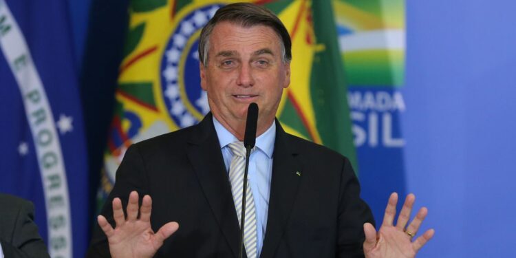 Bolsonaro diz que eleições de 2022 ainda é dúvida para ele: ‘não sei se vou disputar’