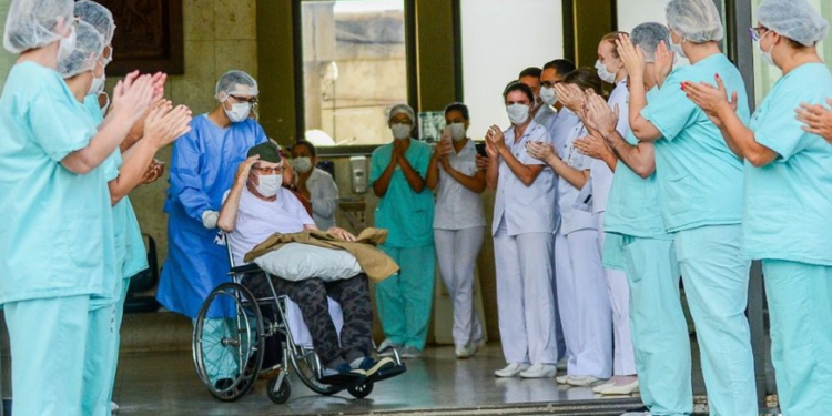 Brasil tem mais de 18 milhões de recuperados de Covid