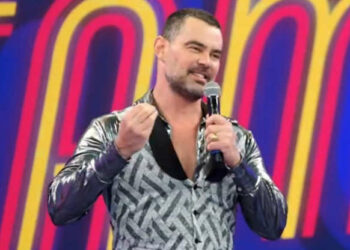 Carmo Dalla se declara ao marido e alerta sobre crimes contra população LGBTQIA+