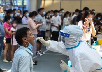 China tem maior número de novos casos de Covid-19 desde janeiro deste ano