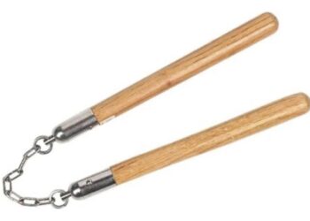 Em Manaus, filho endiabrado espanca os pais com golpes de nunchaku e acaba preso