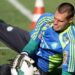 Ex-goleiro do Palmeiras fala besteira da CoronaVac e internautas não perdoam