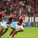 Flamengo faz bonito em cima de time argentino e se classifica para quartas da Libertadores
