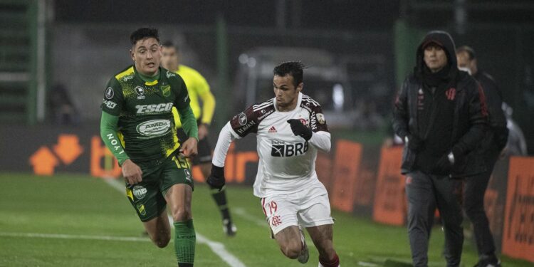 Flamengo vence time argentino pela Libertadores, na estreia de Renato Gaúcho