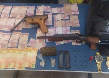 Trio é preso com armas e drogas após denúncias, no Amazonas