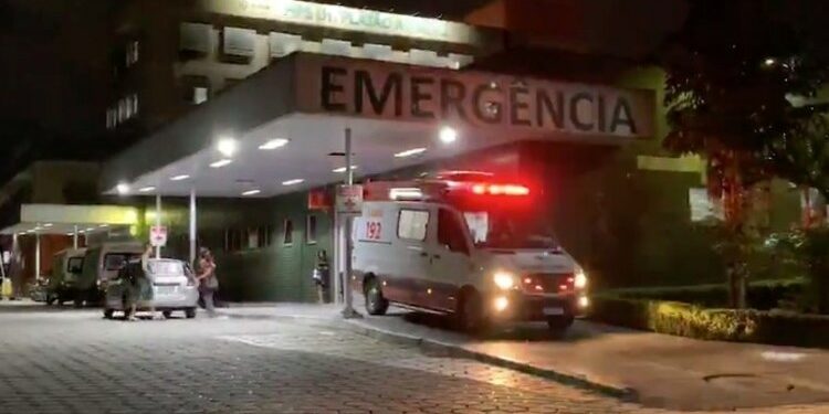 ‘Olha a faca’: mulher tenta matar marido a facadas na zona Norte de Manaus