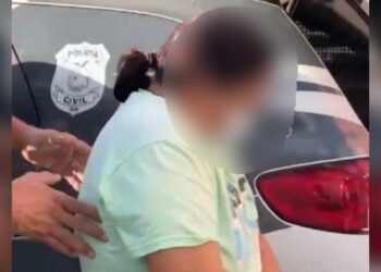 Babá denunciada por agredir bebê de 2 anos, ganha liberdade em audiência de custódia