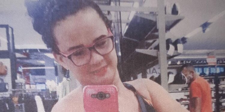 Em Manaus, mulher desaparece após sair da casa de uma amiga pela madrugada misteriosamente