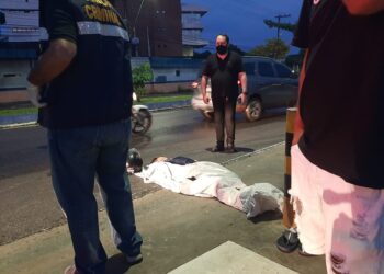 Jovem morre após colidir moto na ‘curva da morte’, na avenida Ephigênio Salles