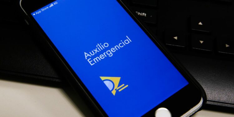Atenção! Governo prorroga auxílio emergencial por mais três meses