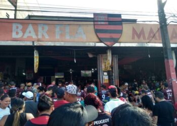 Homem leva quatro tiros em Bar do Flamengo, na zona Leste de Manaus