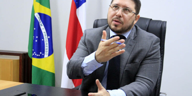 Vice conspira e demite secretário de segurança sem autorização de Wilson Lima