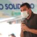 Wilson Lima entrega cartões do Auxílio Estadual para artistas de Manacapuru