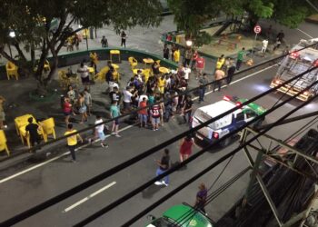 Homem com tornozeleira eletrônica é baleado na praça do Eldorado