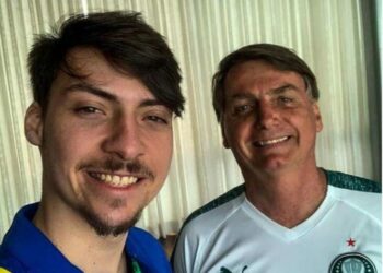 Filho 04 do presidente Bolsonaro irá participar de reality de ‘pegação’