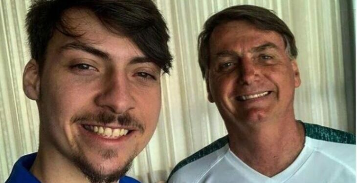 Filho 04 do presidente Bolsonaro irá participar de reality de ‘pegação’