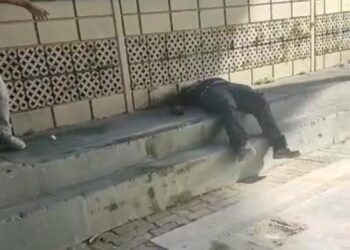 Mototaxista é alvejado com tiros na cabeça durante assalto, no Coroado