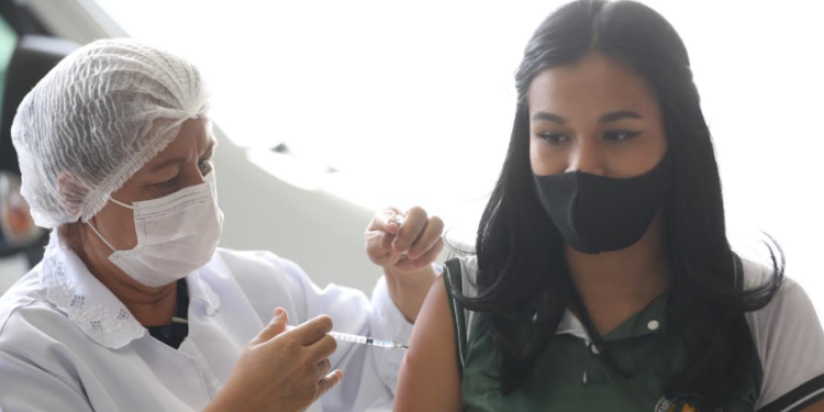 Amazonas tem mais de 600 mil vacinados com duas doses