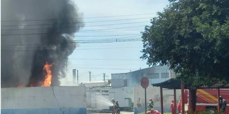 Incêndio atinge termoelétrica de Parintins e deixa município sem energia