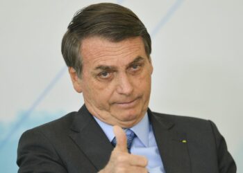 Bolsonaro chama eleitores de Lula de ‘jumentos de duas pernas’